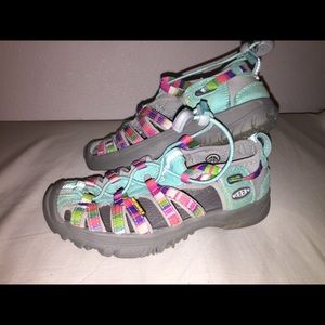 Size 1 girls Keen water shoes